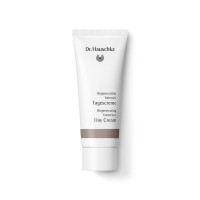 Dr. Hauschka Regenerating Intensive Day Cream: Elasticity and firmness for mature skin Dr. Hauschka Regenerating Intensive Day Cream