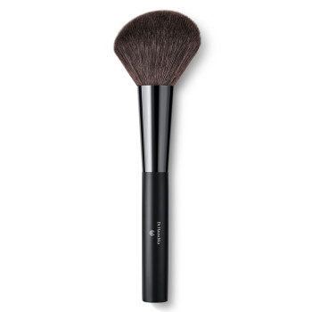 Dr. Hauschka Powder Brush: Large, slanted make-up brush